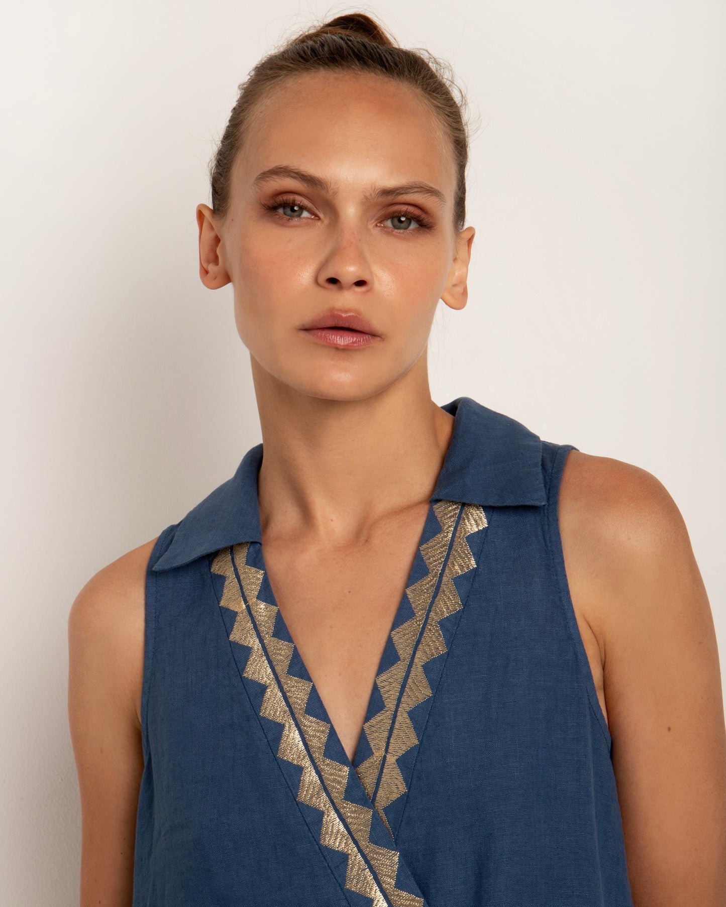 Greek Archaic Kori linen lond sleeveless dress with collar